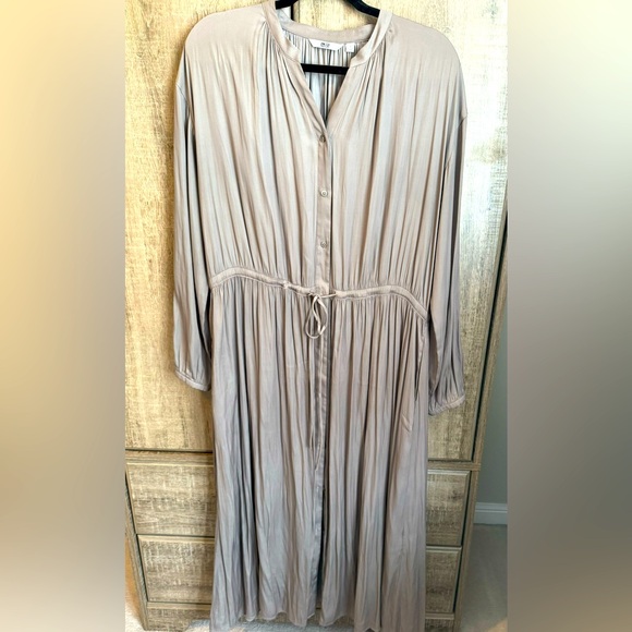 Uniqlo Dress size L - grey - Picture 1 of 5